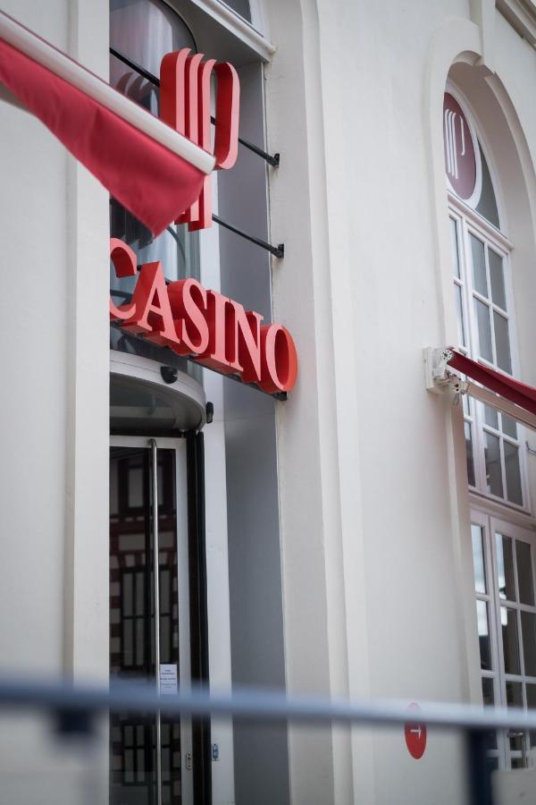 Cosy Chic Hyper-centre 4 Pers, 2 Bedrooms , 2 Sdb, Terrasse, Wifi Apartamento Cabourg